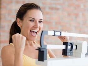 weigh while losing weight by 10 kg per month